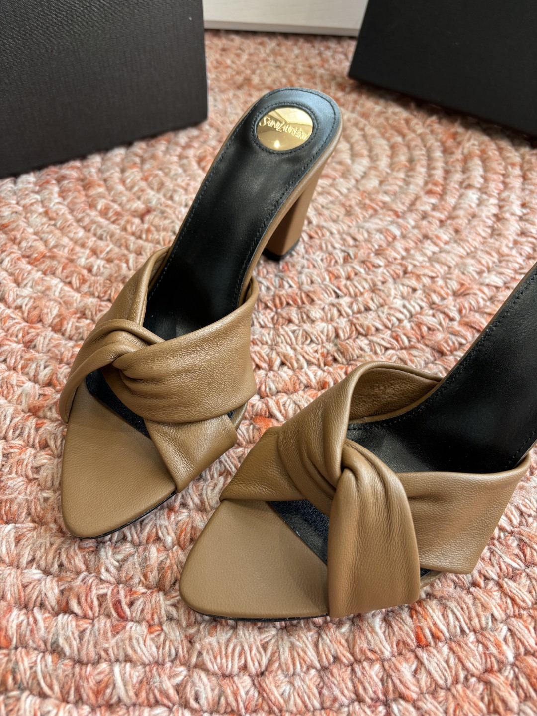 🌾G013顶级品质Saint Laurent / 圣罗兰LeeYSL姐姐的美丽尤物又是人间圣罗兰 Ros