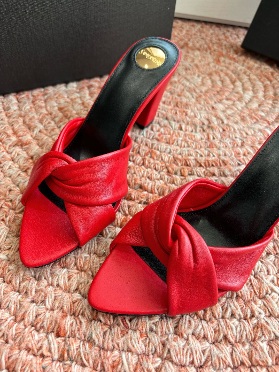 🌾G013顶级品质Saint Laurent / 圣罗兰LeeYSL姐姐的美丽尤物又是人间圣罗兰 Ros