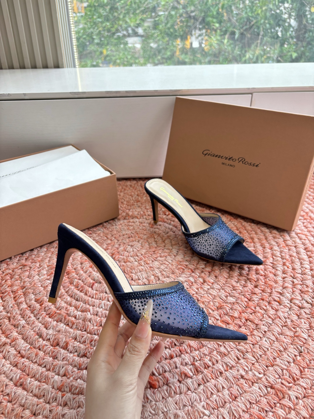 🌾G305😀GianvitoRossi吉安维托罗西网纱拖鞋凉鞋系列经典粉色羊反绒皮&粉色小羊皮超级百搭的