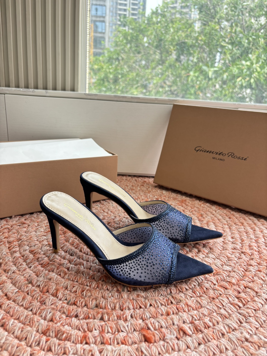 🌾G305😀GianvitoRossi吉安维托罗西网纱拖鞋凉鞋系列经典粉色羊反绒皮&粉色小羊皮超级百搭的