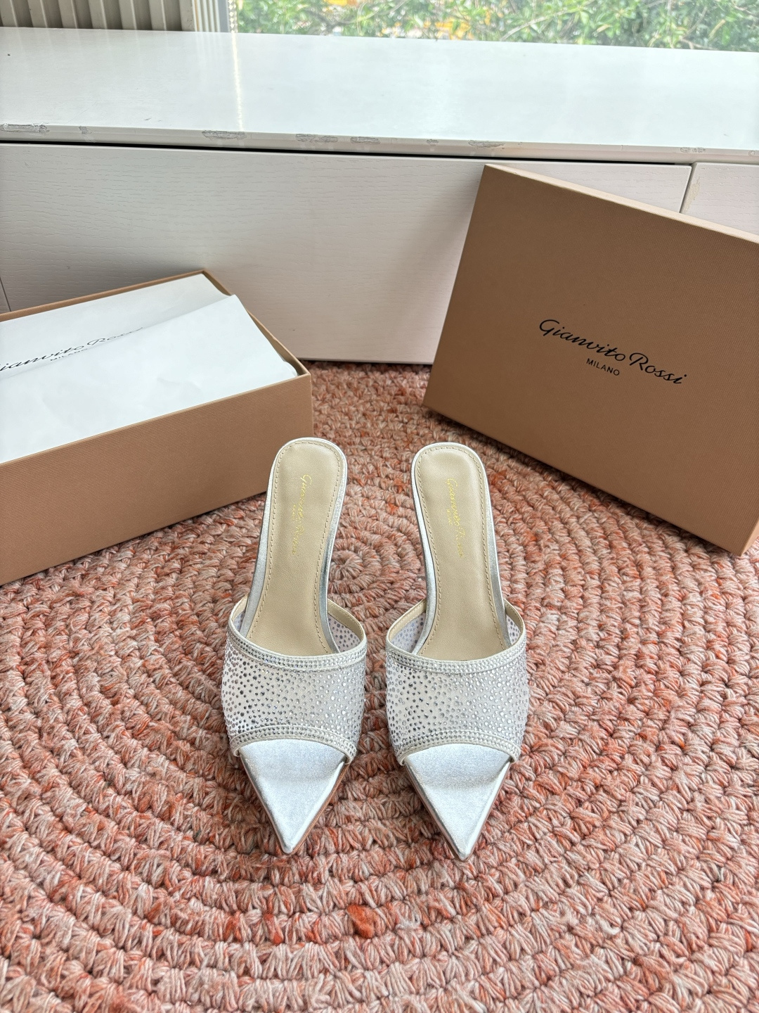 🌾G305😀GianvitoRossi吉安维托罗西网纱拖鞋凉鞋系列经典粉色羊反绒皮&粉色小羊皮超级百搭的