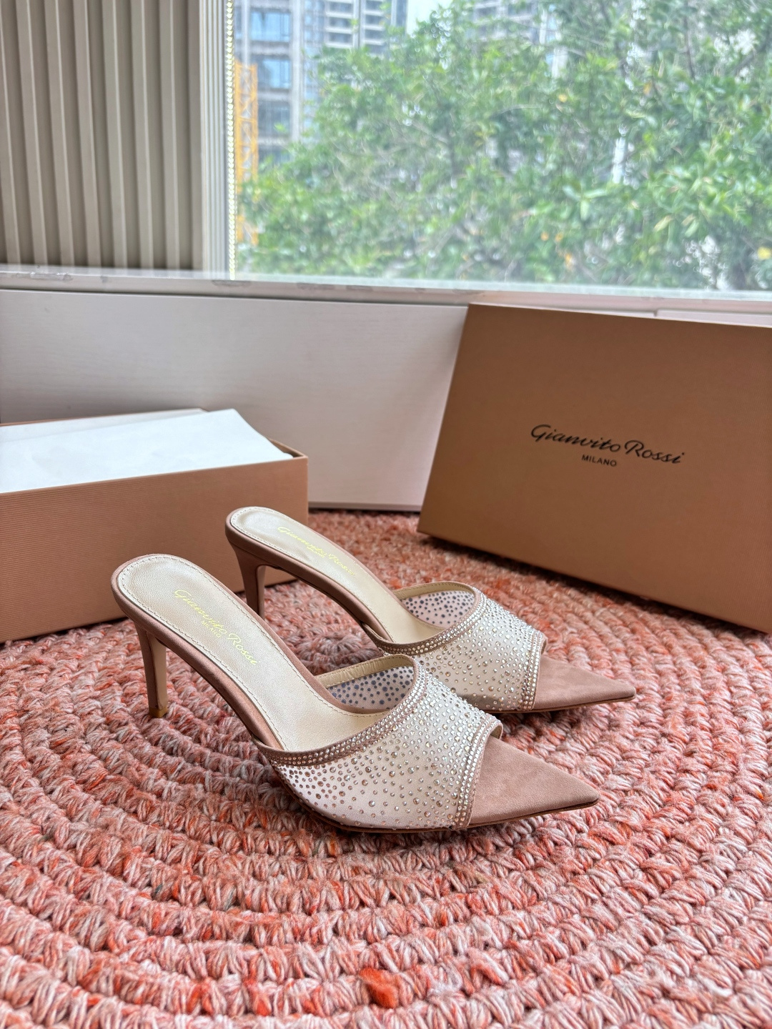 🌾G305😀GianvitoRossi吉安维托罗西网纱拖鞋凉鞋系列经典粉色羊反绒皮&粉色小羊皮超级百搭的