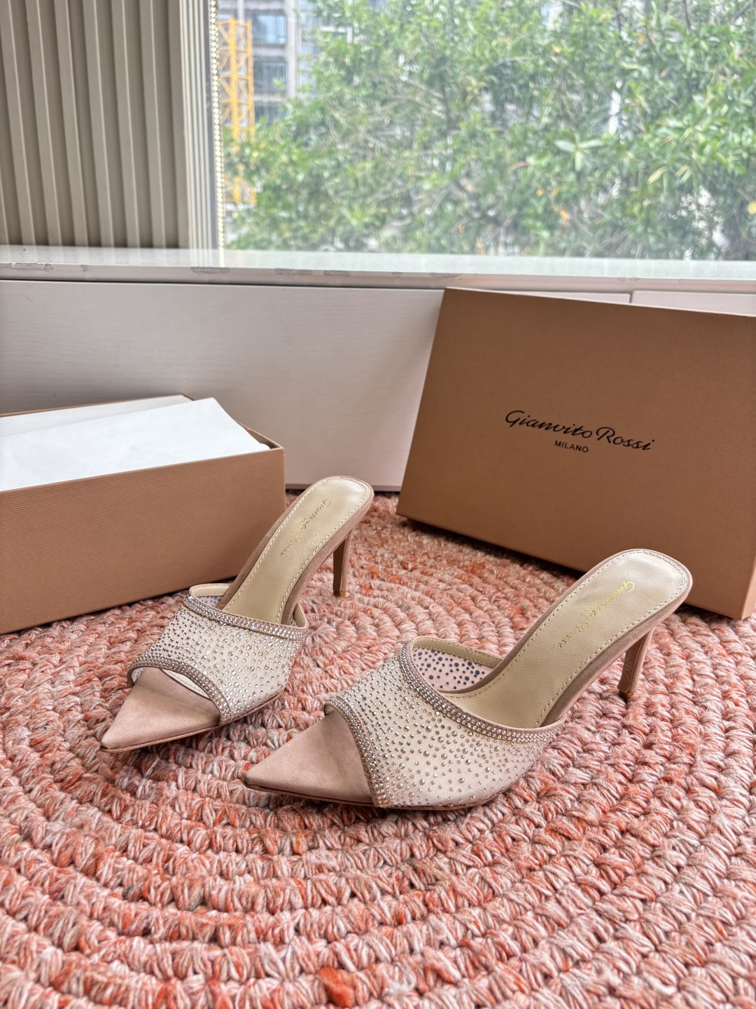 🌾G305😀GianvitoRossi吉安维托罗西网纱拖鞋凉鞋系列经典粉色羊反绒皮&粉色小羊皮超级百搭的