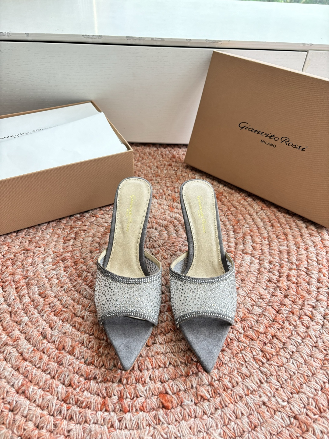 🌾G305😀GianvitoRossi吉安维托罗西网纱拖鞋凉鞋系列经典粉色羊反绒皮&粉色小羊皮超级百搭的