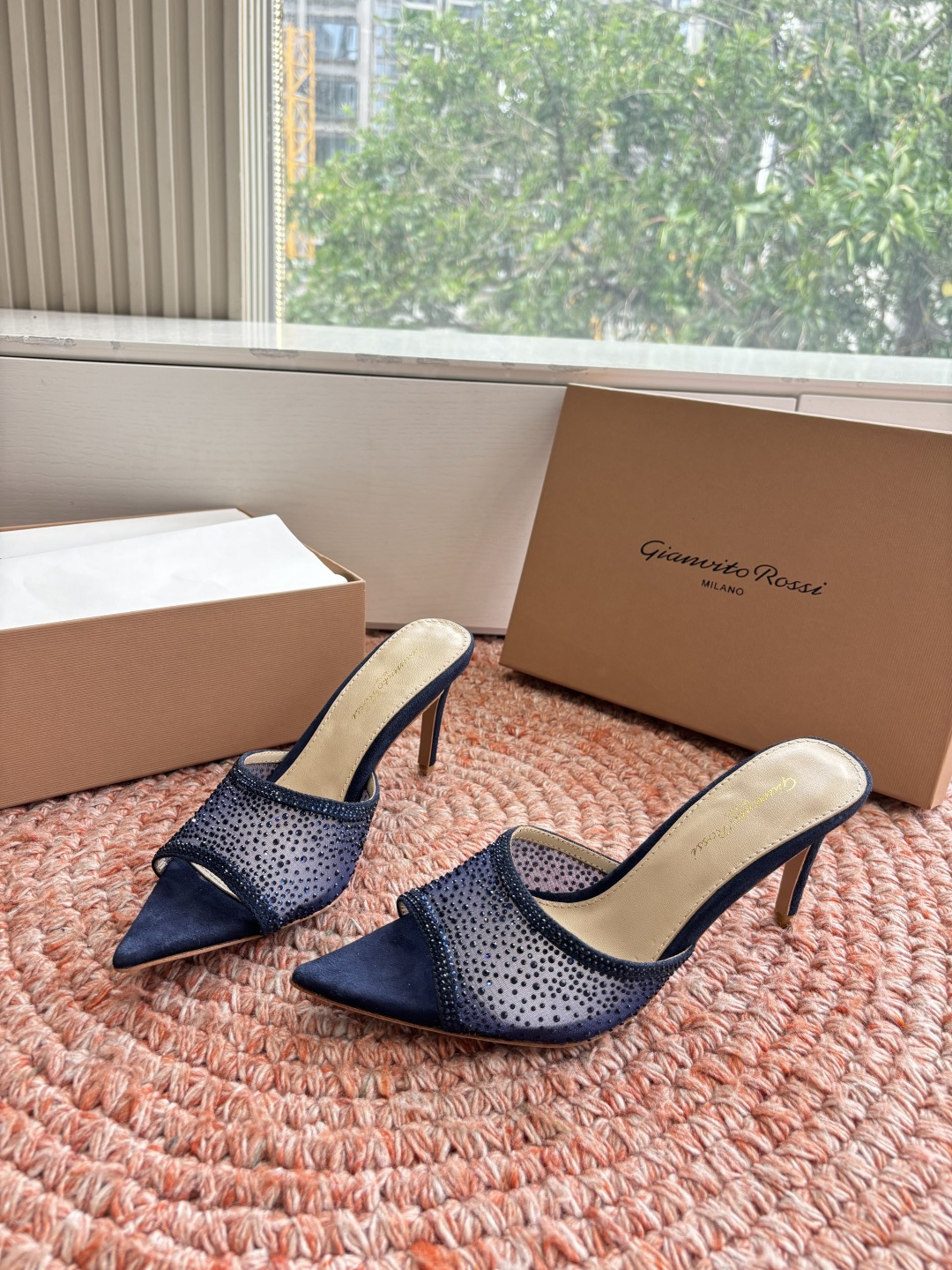 🌾G305😀GianvitoRossi吉安维托罗西网纱拖鞋凉鞋系列经典粉色羊反绒皮&粉色小羊皮超级百搭的