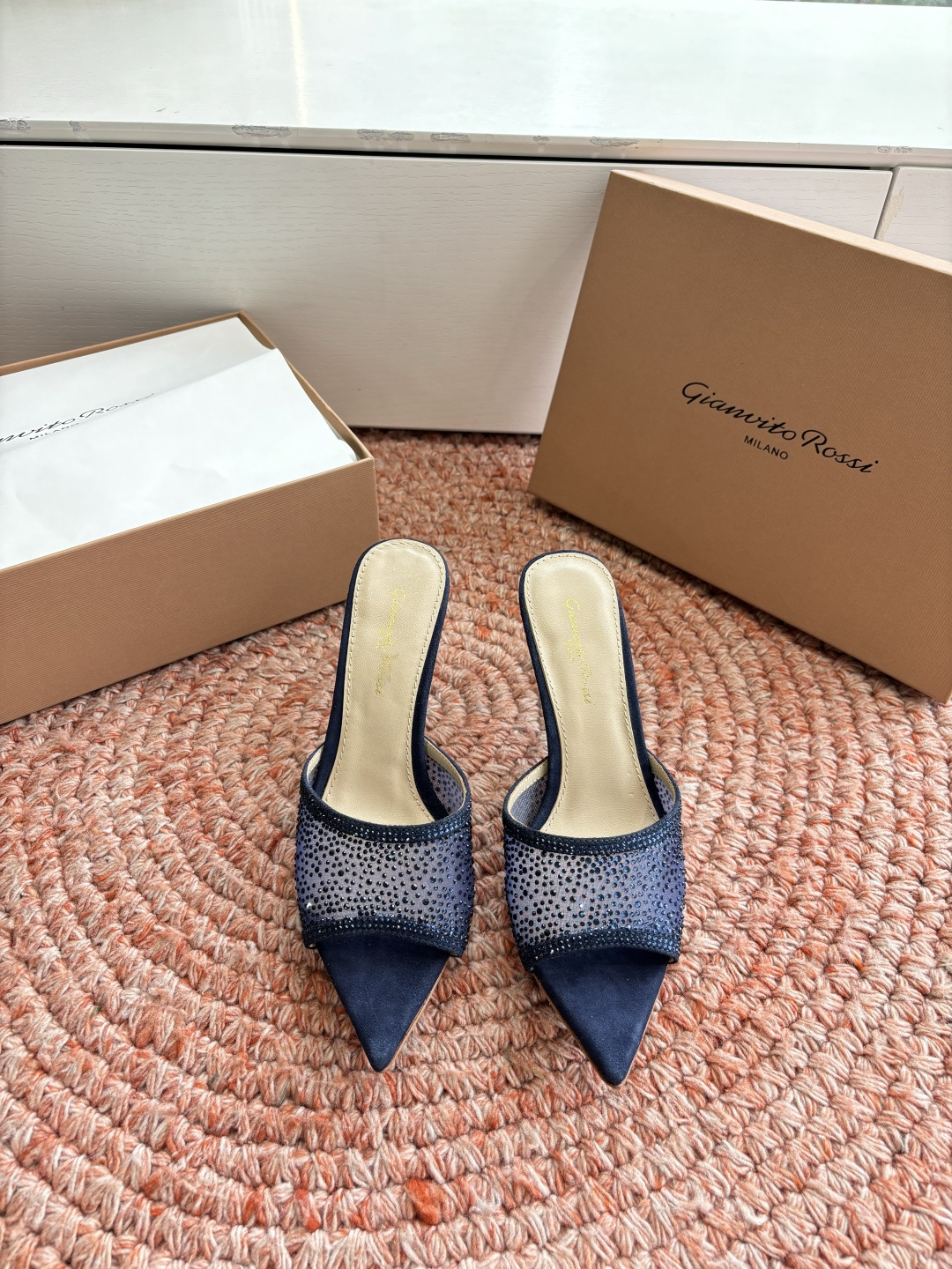 🌾G305😀GianvitoRossi吉安维托罗西网纱拖鞋凉鞋系列经典粉色羊反绒皮&粉色小羊皮超级百搭的