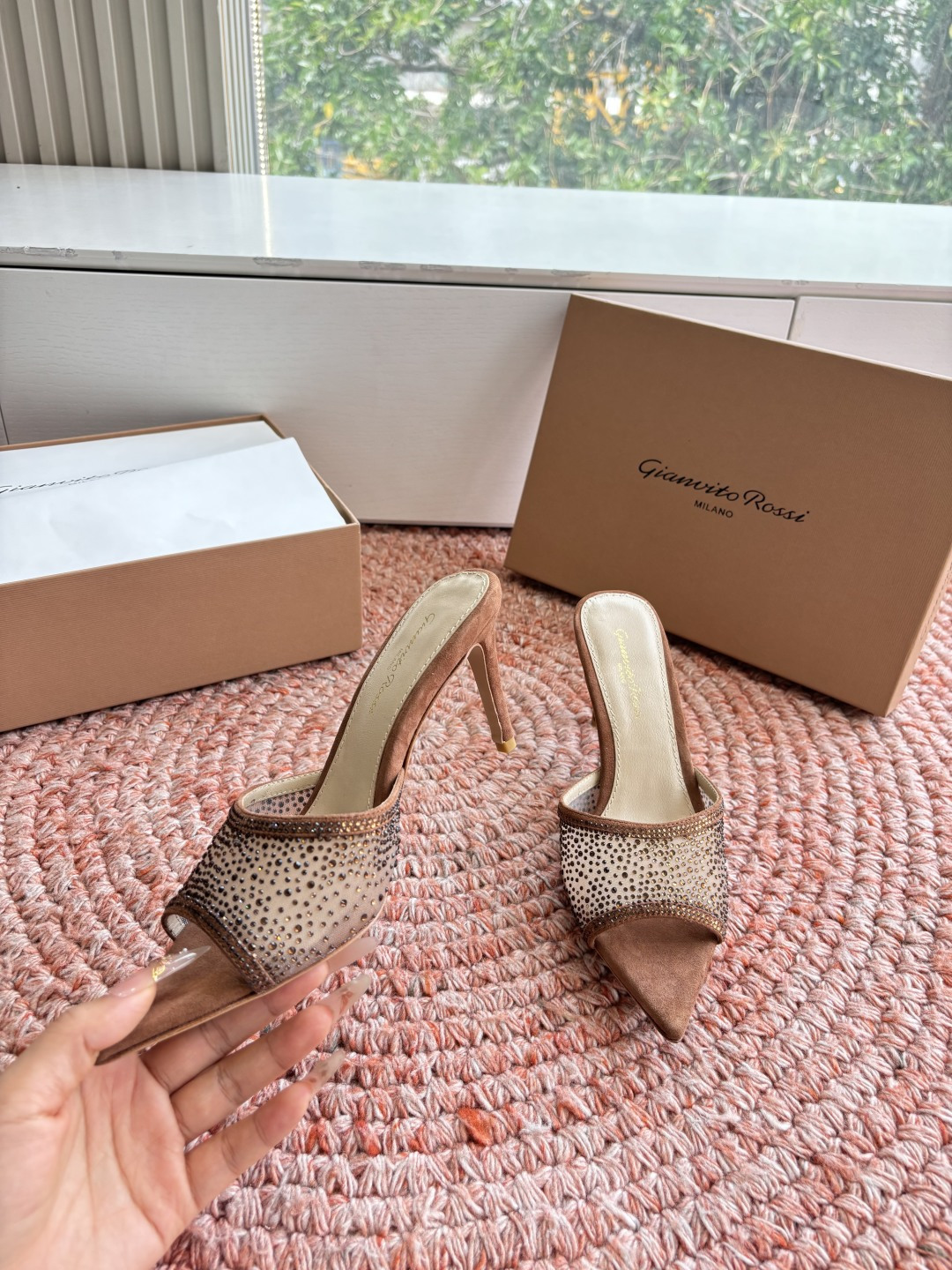 🌾G305😀GianvitoRossi吉安维托罗西网纱拖鞋凉鞋系列经典粉色羊反绒皮&粉色小羊皮超级百搭的