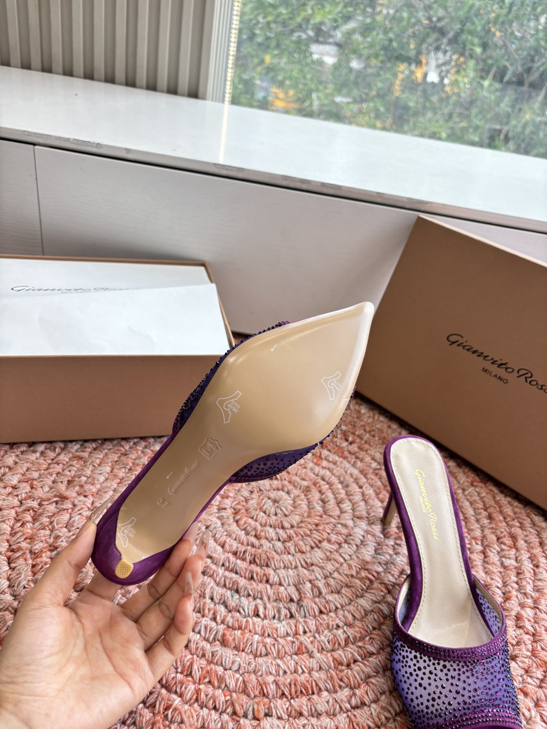 🌾G305😀GianvitoRossi吉安维托罗西网纱拖鞋凉鞋系列经典粉色羊反绒皮&粉色小羊皮超级百搭的