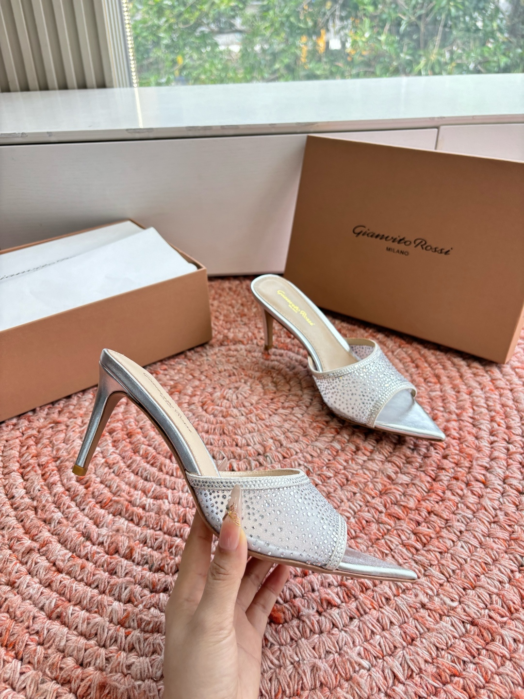 🌾G305😀GianvitoRossi吉安维托罗西网纱拖鞋凉鞋系列经典粉色羊反绒皮&粉色小羊皮超级百搭的