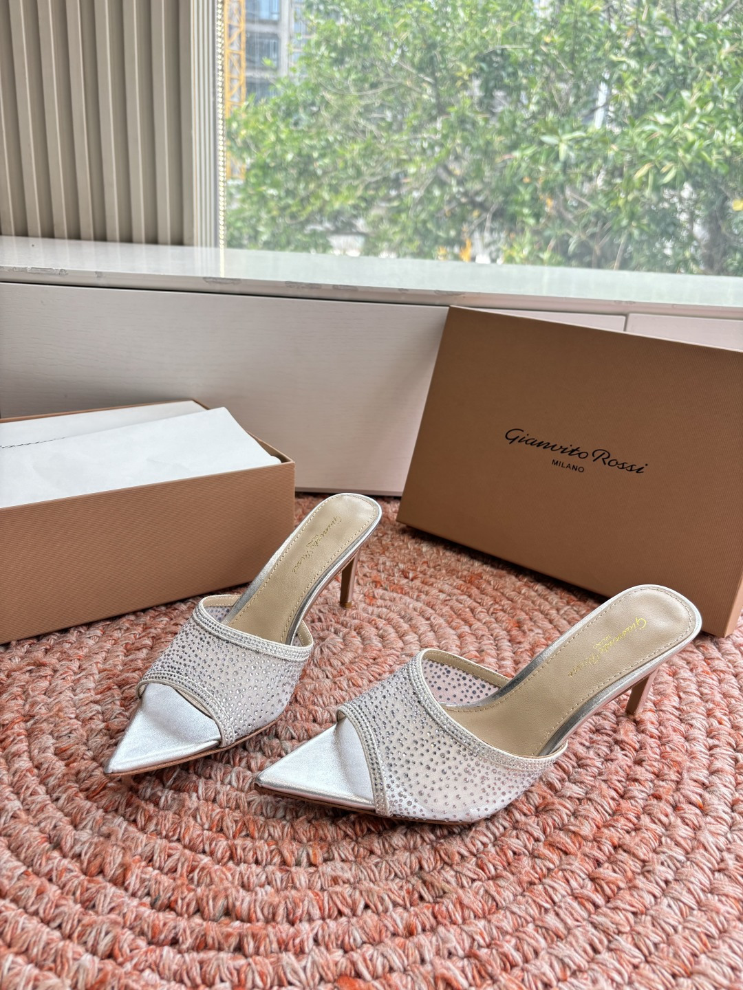 🌾G305😀GianvitoRossi吉安维托罗西网纱拖鞋凉鞋系列经典粉色羊反绒皮&粉色小羊皮超级百搭的