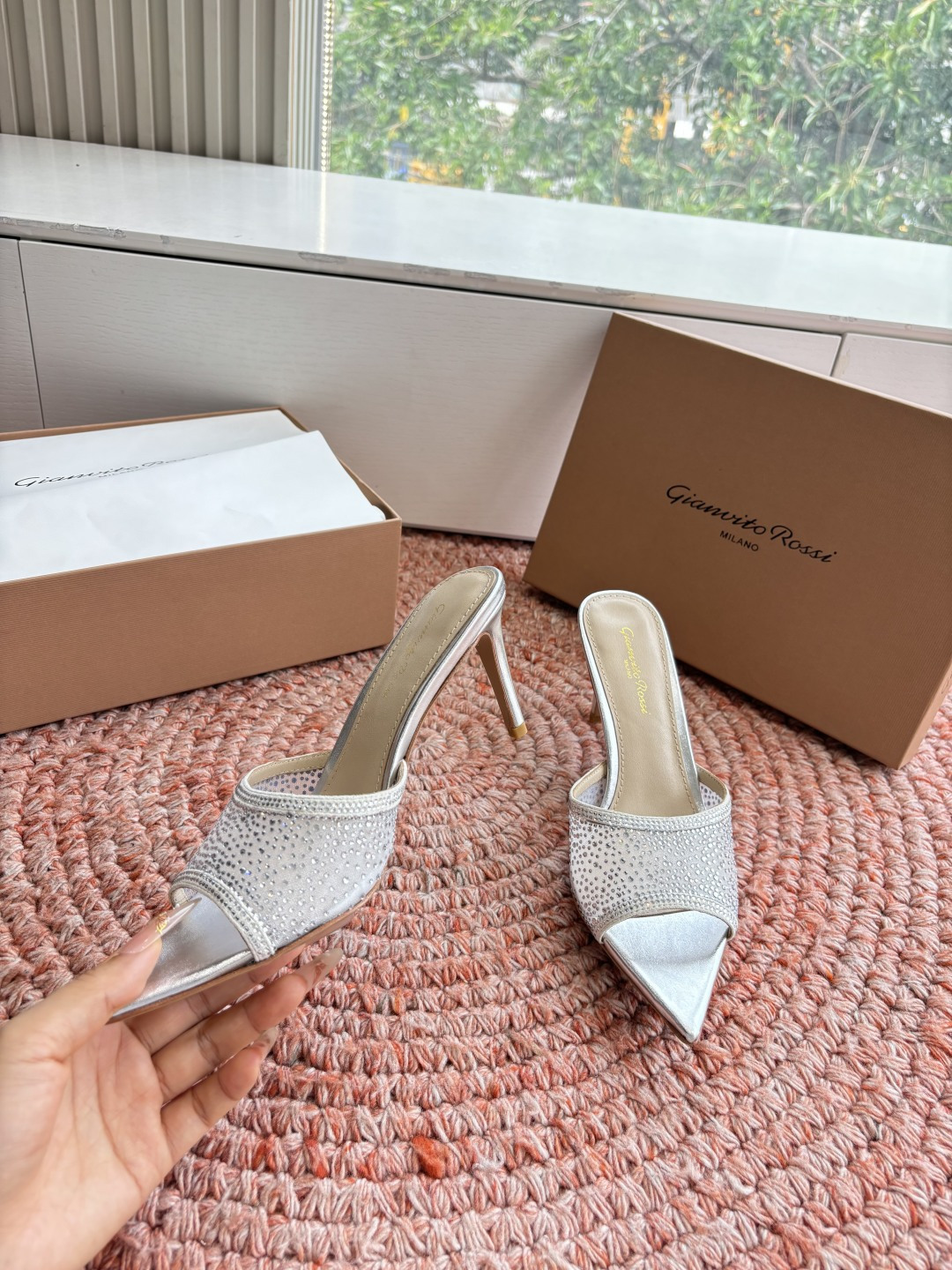 🌾G305😀GianvitoRossi吉安维托罗西网纱拖鞋凉鞋系列经典粉色羊反绒皮&粉色小羊皮超级百搭的