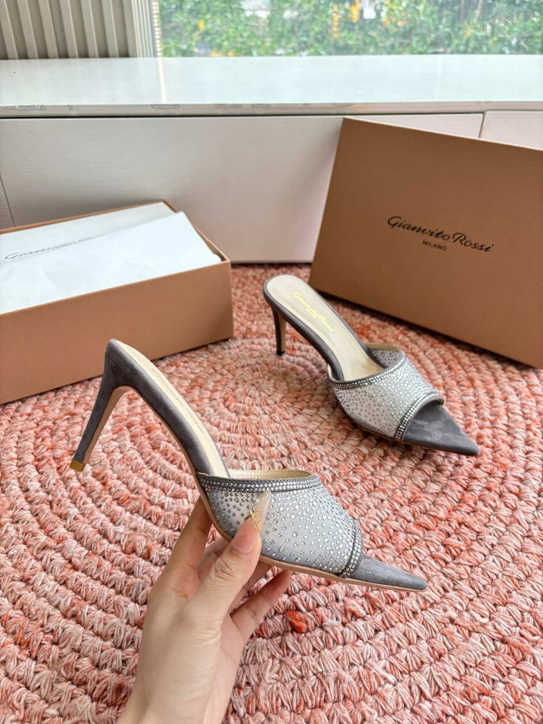 🌾G305😀GianvitoRossi吉安维托罗西网纱拖鞋凉鞋系列经典粉色羊反绒皮&粉色小羊皮超级百搭的