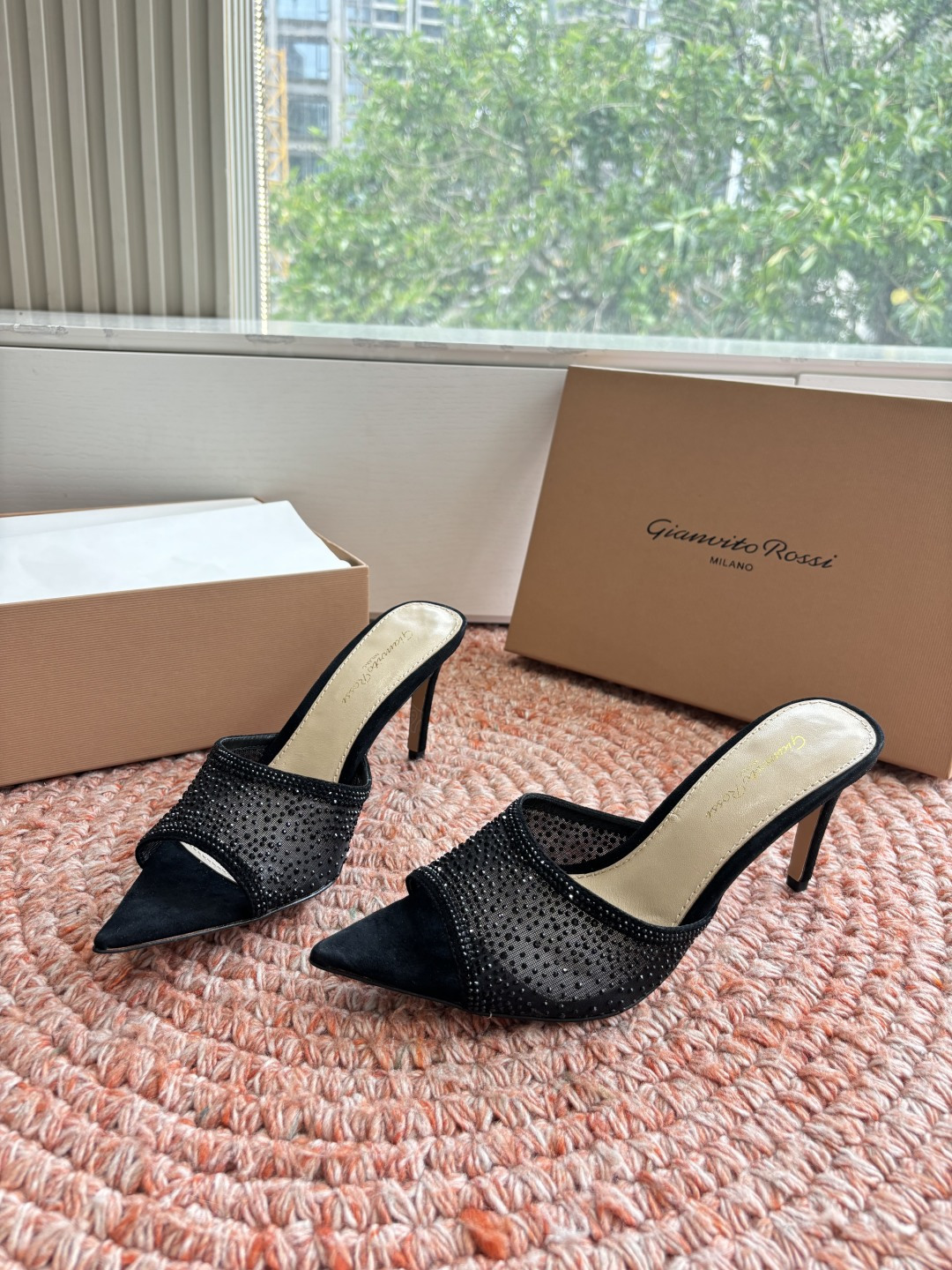 🌾G305😀GianvitoRossi吉安维托罗西网纱拖鞋凉鞋系列经典粉色羊反绒皮&粉色小羊皮超级百搭的