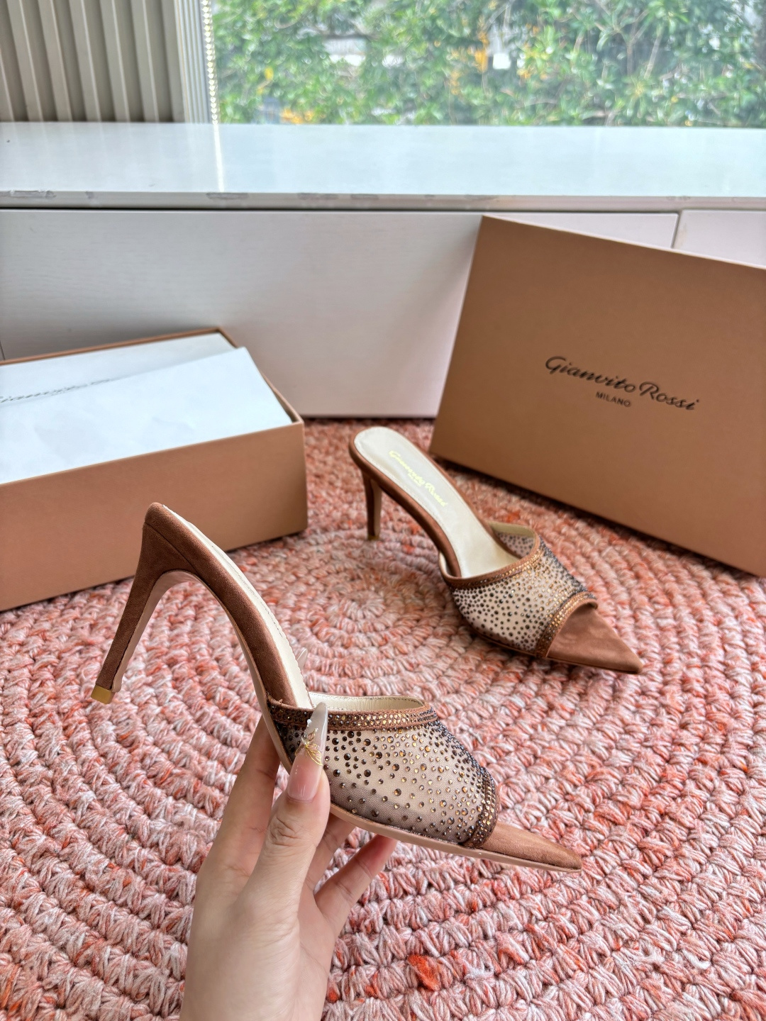 🌾G305😀GianvitoRossi吉安维托罗西网纱拖鞋凉鞋系列经典粉色羊反绒皮&粉色小羊皮超级百搭的