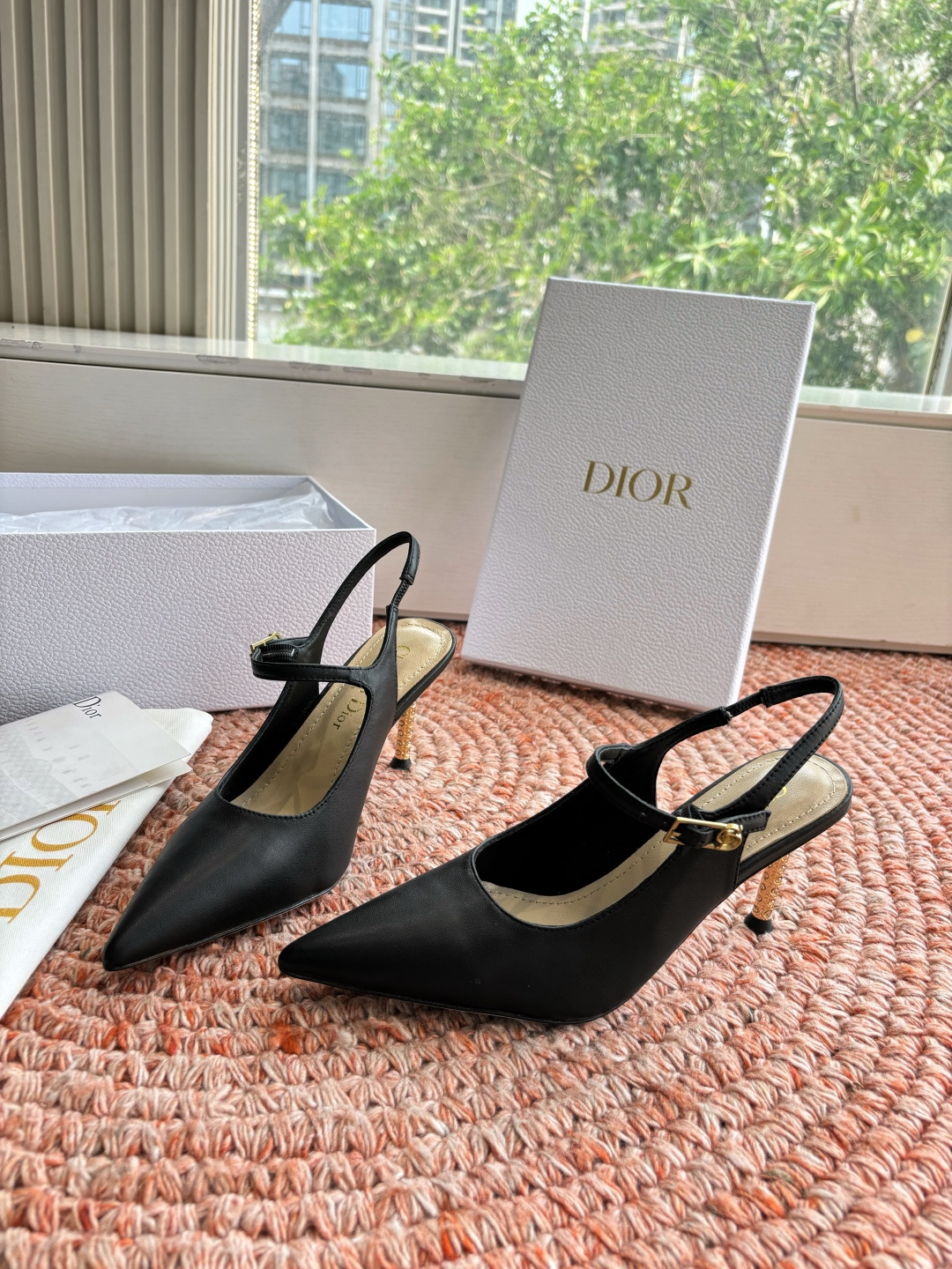 🌾G269所见即所得Dior迪奥2026春夏新款尖头玛丽珍平底单鞋鞋头CD扣装饰彰显品牌标志⚡满满的女人