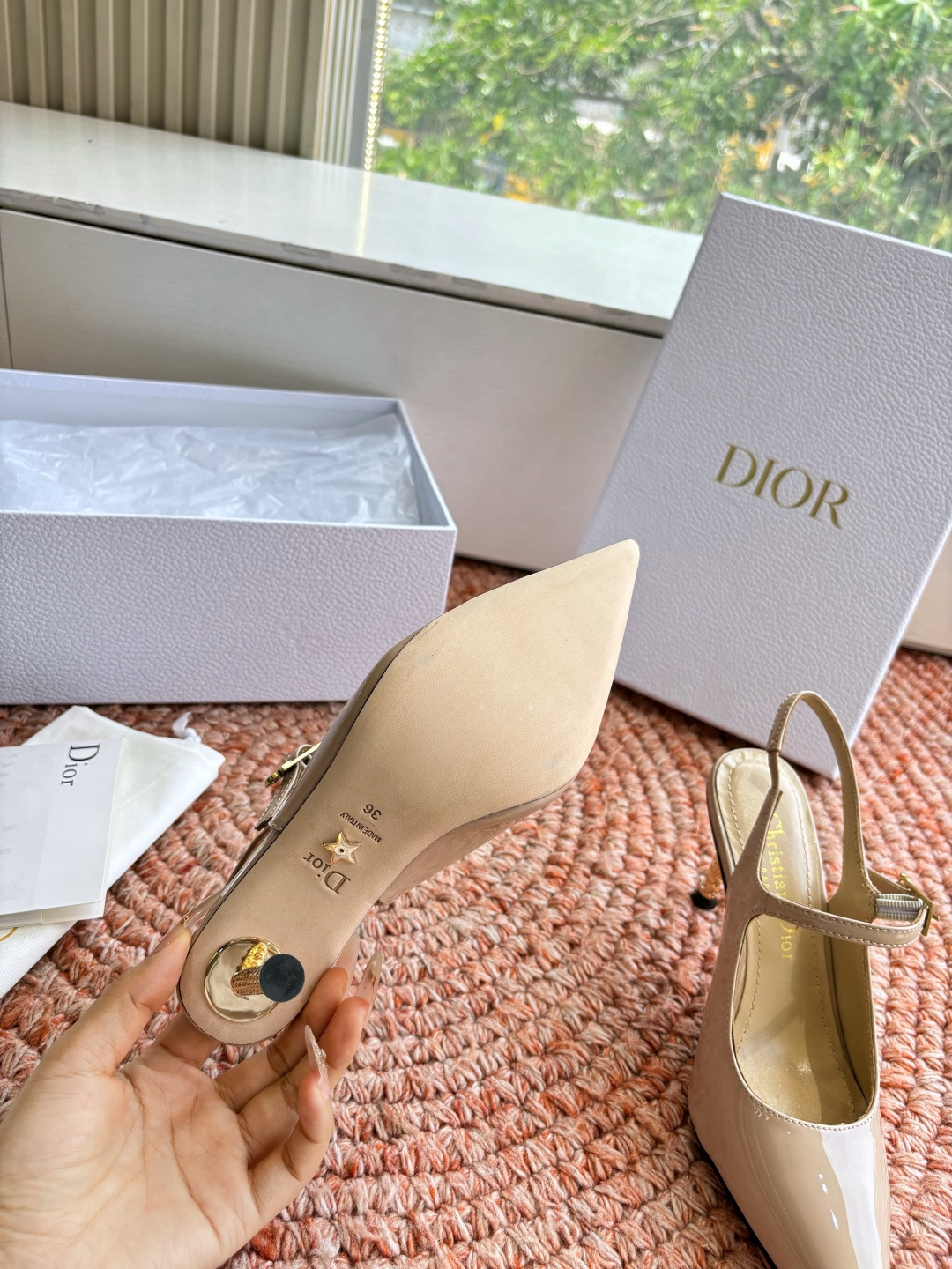 🌾G269所见即所得Dior迪奥2026春夏新款尖头玛丽珍平底单鞋鞋头CD扣装饰彰显品牌标志⚡满满的女人
