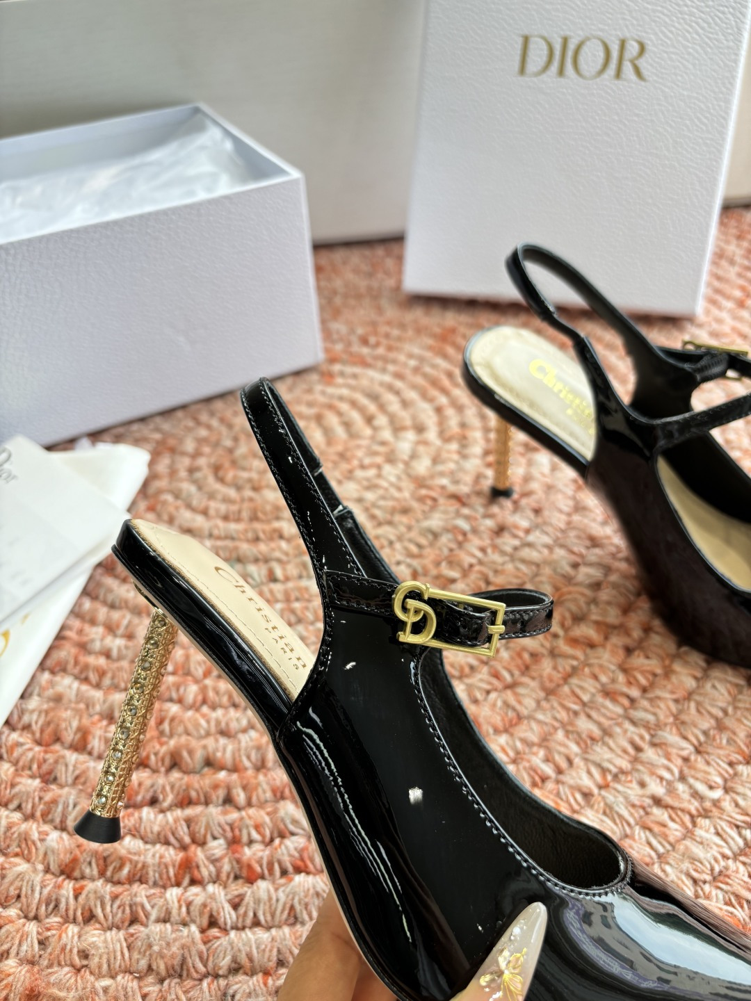 🌾G269所见即所得Dior迪奥2026春夏新款尖头玛丽珍平底单鞋鞋头CD扣装饰彰显品牌标志⚡满满的女人