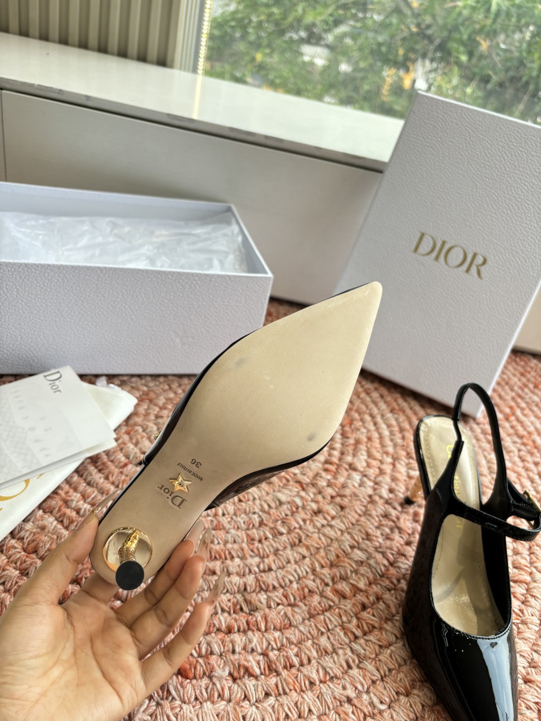 🌾G269所见即所得Dior迪奥2026春夏新款尖头玛丽珍平底单鞋鞋头CD扣装饰彰显品牌标志⚡满满的女人