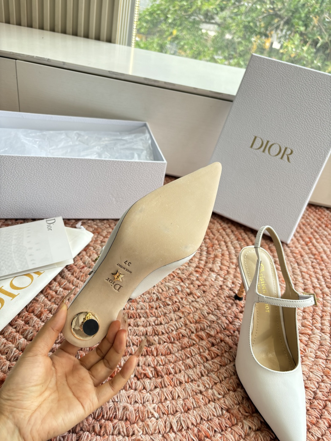 🌾G269所见即所得Dior迪奥2026春夏新款尖头玛丽珍平底单鞋鞋头CD扣装饰彰显品牌标志⚡满满的女人