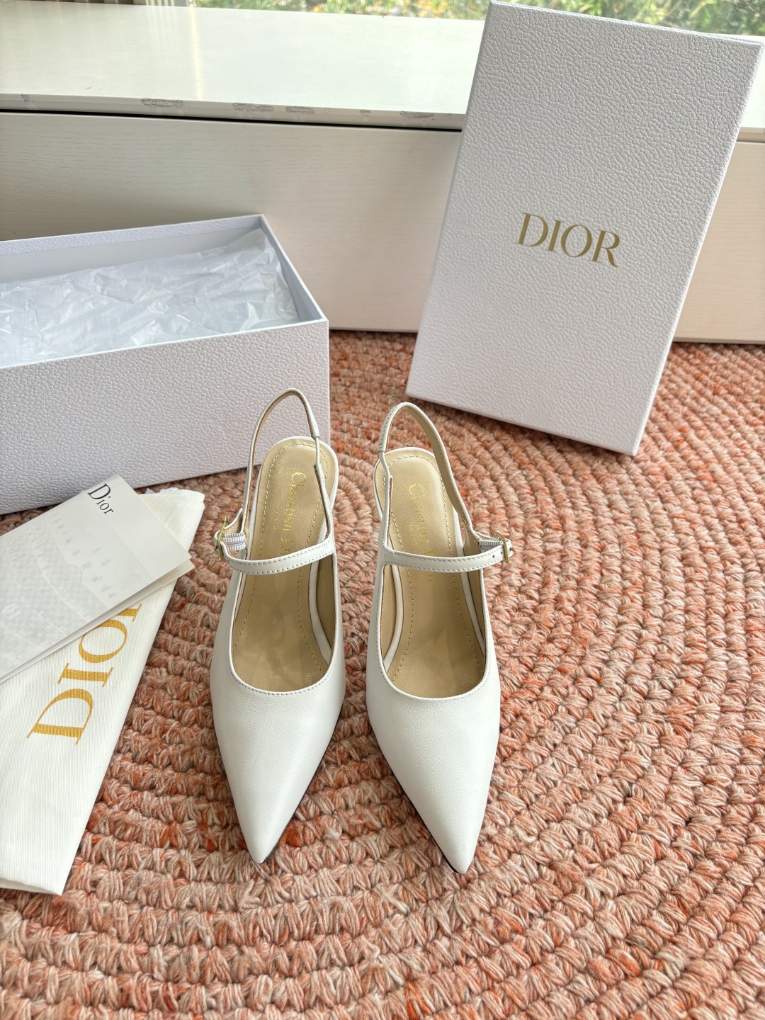 🌾G269所见即所得Dior迪奥2026春夏新款尖头玛丽珍平底单鞋鞋头CD扣装饰彰显品牌标志⚡满满的女人