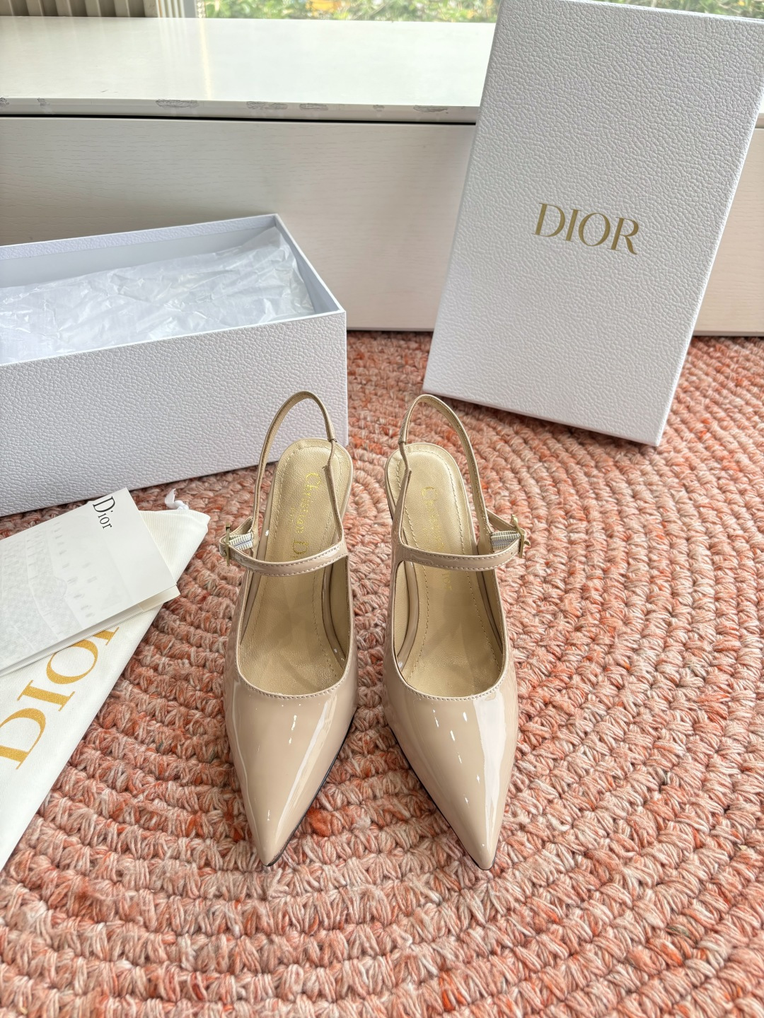 🌾G269所见即所得Dior迪奥2026春夏新款尖头玛丽珍平底单鞋鞋头CD扣装饰彰显品牌标志⚡满满的女人