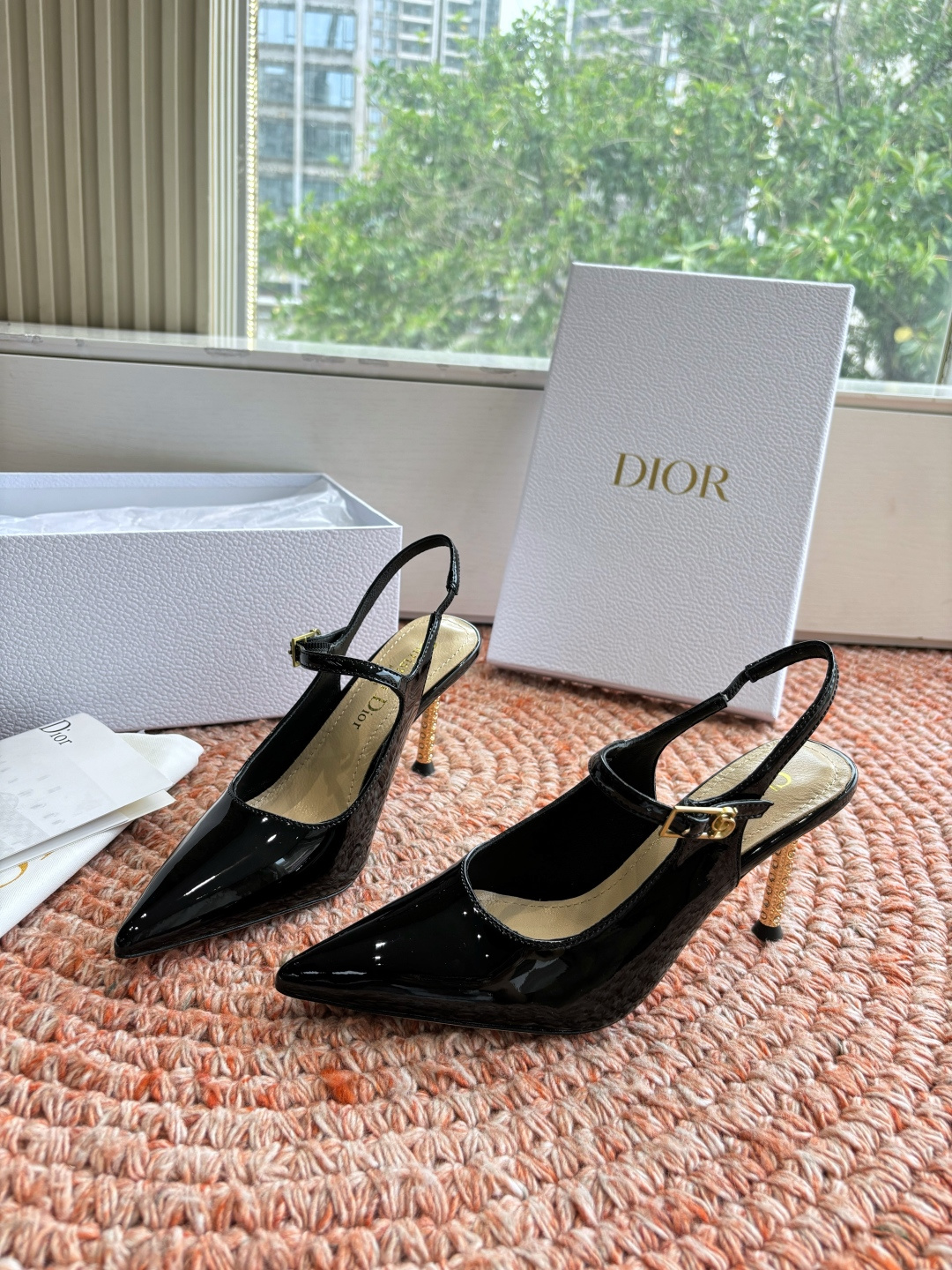 🌾G269所见即所得Dior迪奥2026春夏新款尖头玛丽珍平底单鞋鞋头CD扣装饰彰显品牌标志⚡满满的女人