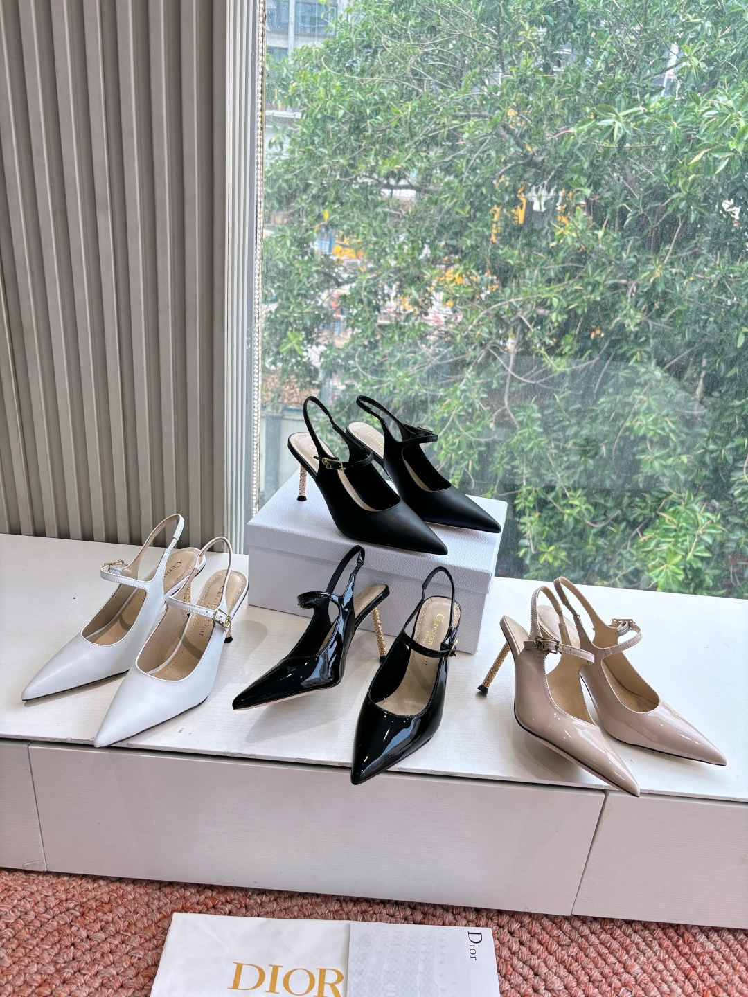 🌾G269所见即所得Dior迪奥2026春夏新款尖头玛丽珍平底单鞋鞋头CD扣装饰彰显品牌标志⚡满满的女人