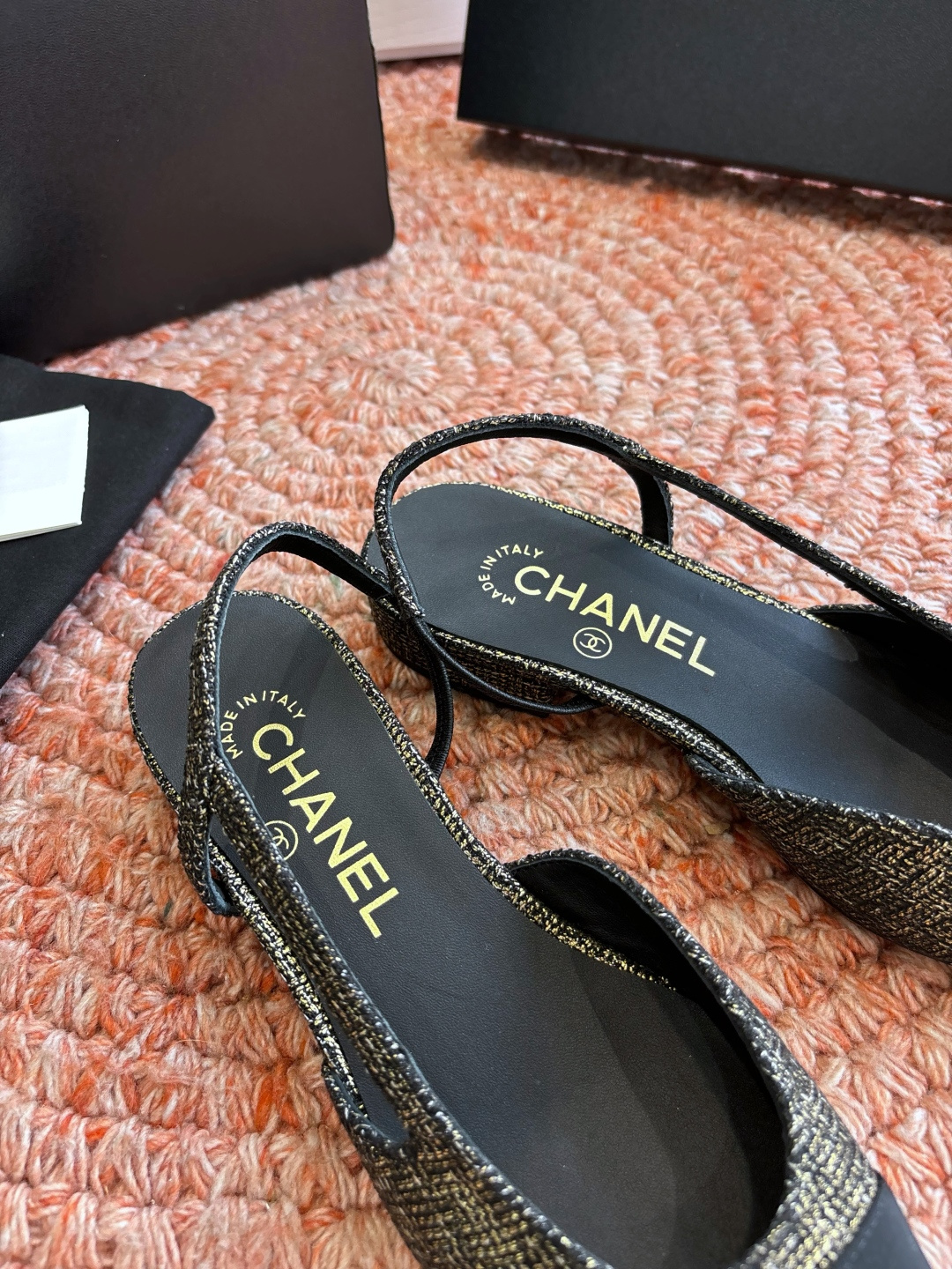 🌾G233所见即所得代购级CHANE*2026小香奈儿早春爆品玛丽珍包头单鞋凉鞋妥妥的自留款！！比经典款