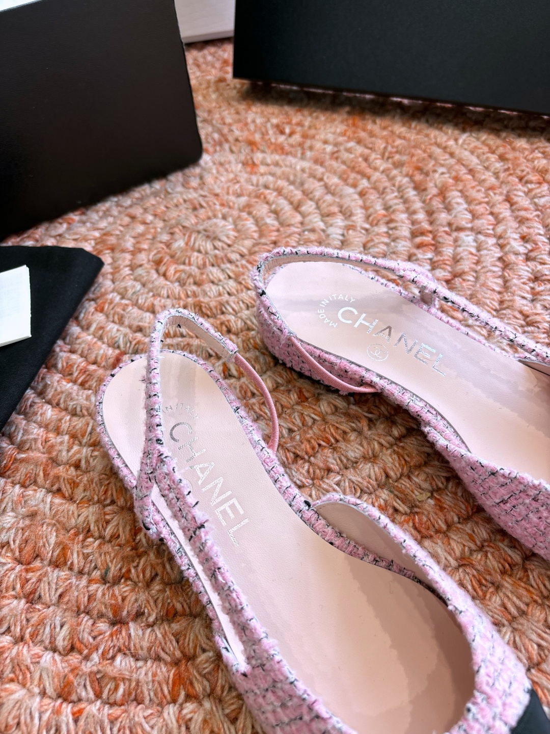 🌾G233所见即所得代购级CHANE*2026小香奈儿早春爆品玛丽珍包头单鞋凉鞋妥妥的自留款！！比经典款