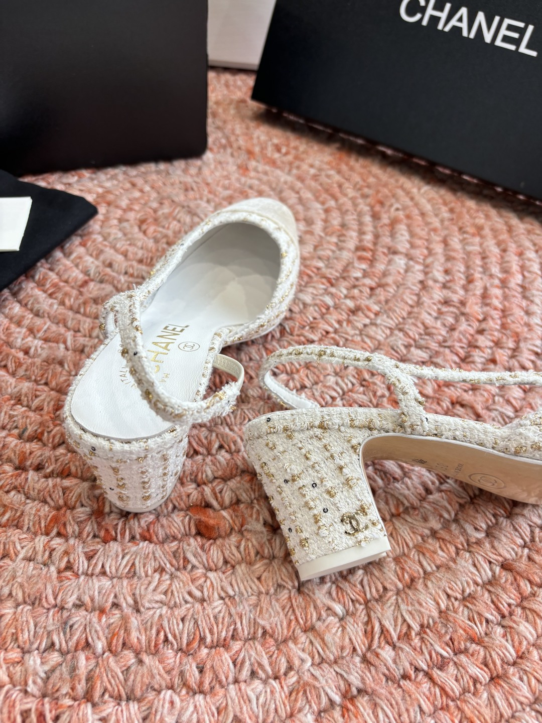 🌾G233所见即所得代购级CHANE*2026小香奈儿早春爆品玛丽珍包头单鞋凉鞋妥妥的自留款！！比经典款