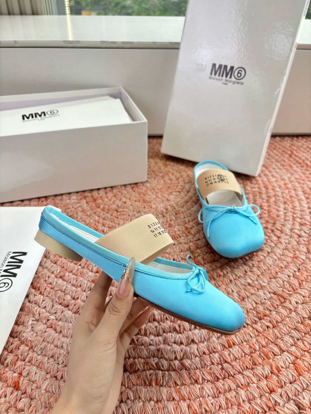 🌾G077代购级别2026Maison Margie*马吉拉•分趾粗跟平底复古玛丽珍娃娃头苹果头芭蕾舞指