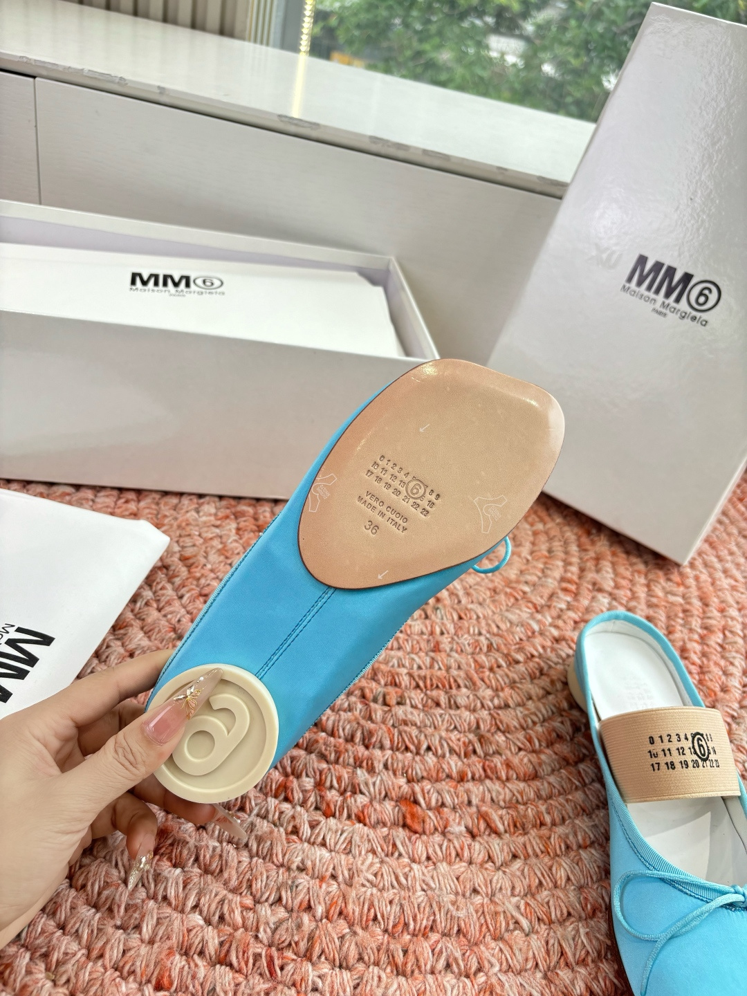 🌾G077代购级别2026Maison Margie*马吉拉•分趾粗跟平底复古玛丽珍娃娃头苹果头芭蕾舞指