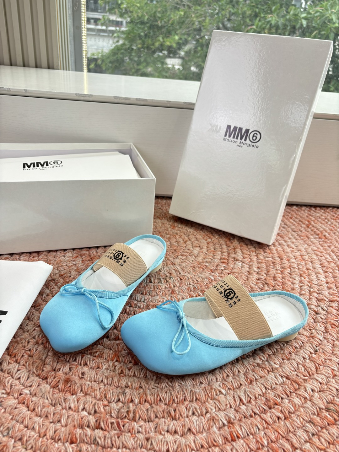 🌾G077代购级别2026Maison Margie*马吉拉•分趾粗跟平底复古玛丽珍娃娃头苹果头芭蕾舞指