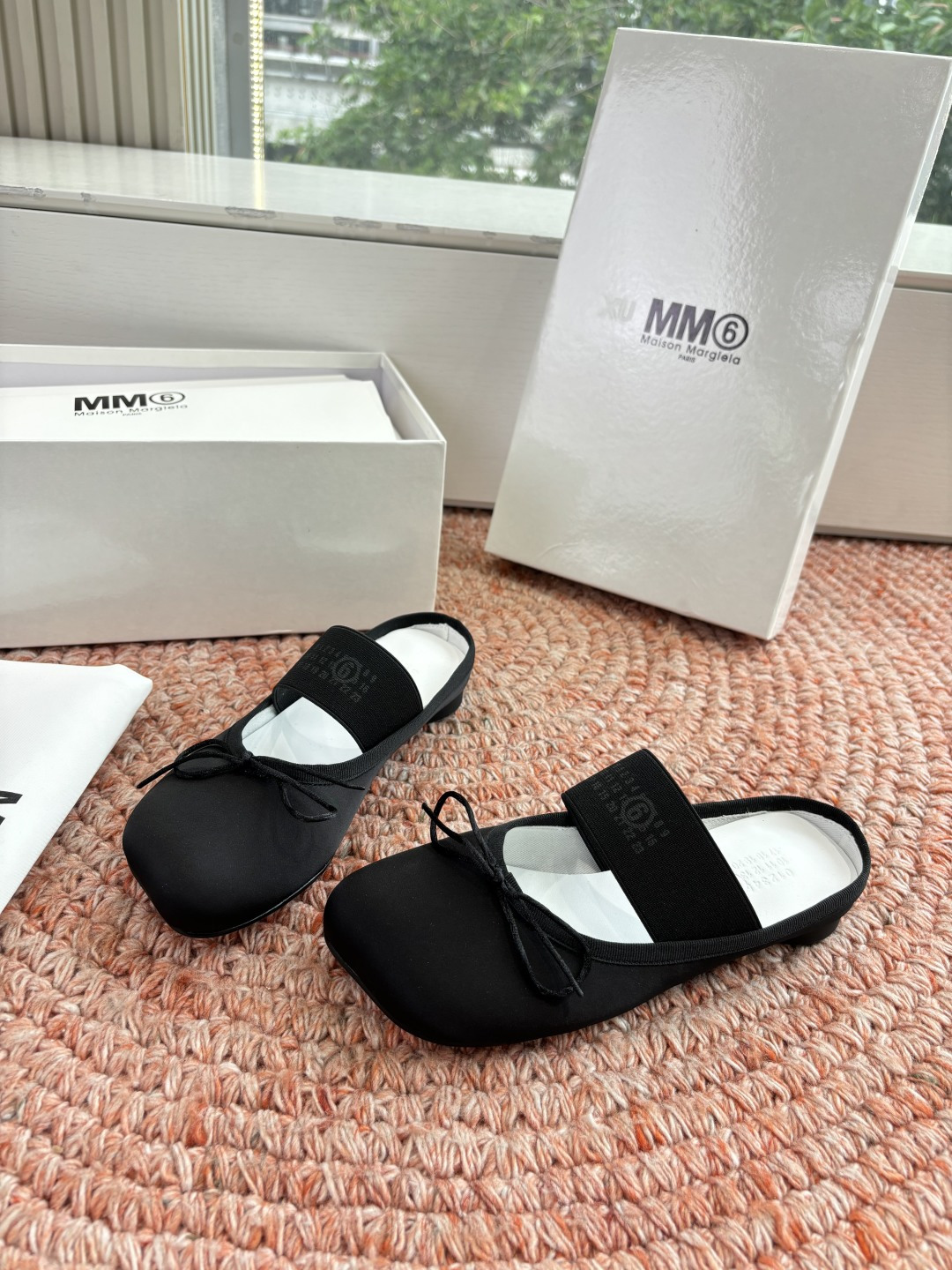 🌾G077代购级别2026Maison Margie*马吉拉•分趾粗跟平底复古玛丽珍娃娃头苹果头芭蕾舞指