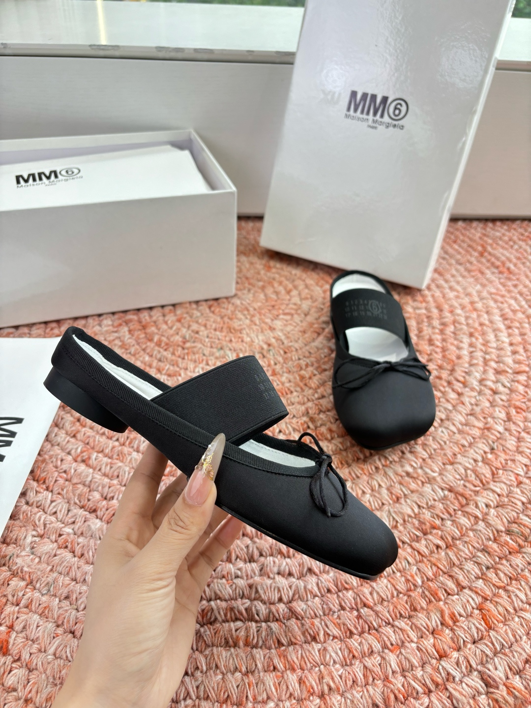 🌾G077代购级别2026Maison Margie*马吉拉•分趾粗跟平底复古玛丽珍娃娃头苹果头芭蕾舞指