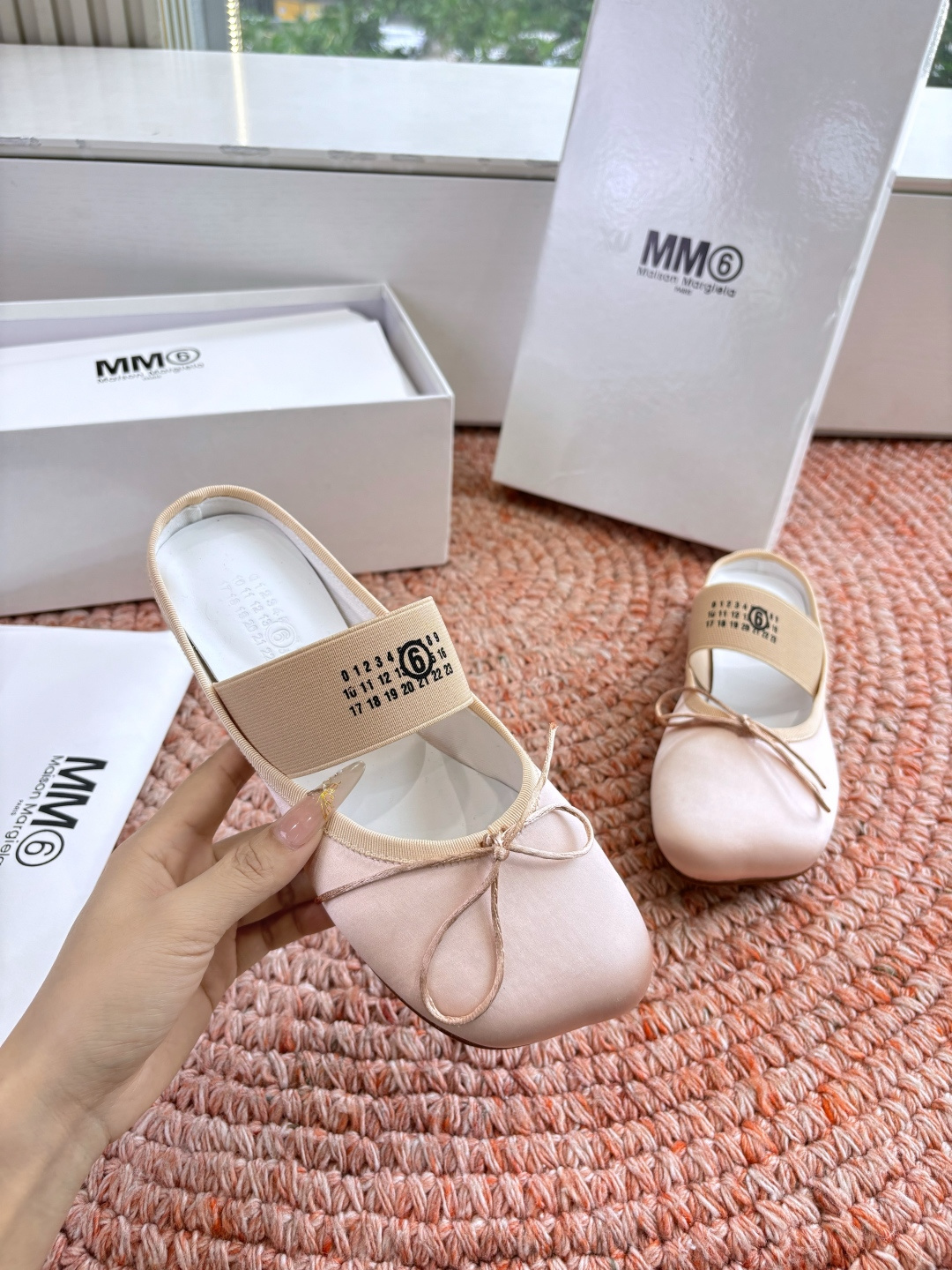 🌾G077代购级别2026Maison Margie*马吉拉•分趾粗跟平底复古玛丽珍娃娃头苹果头芭蕾舞指