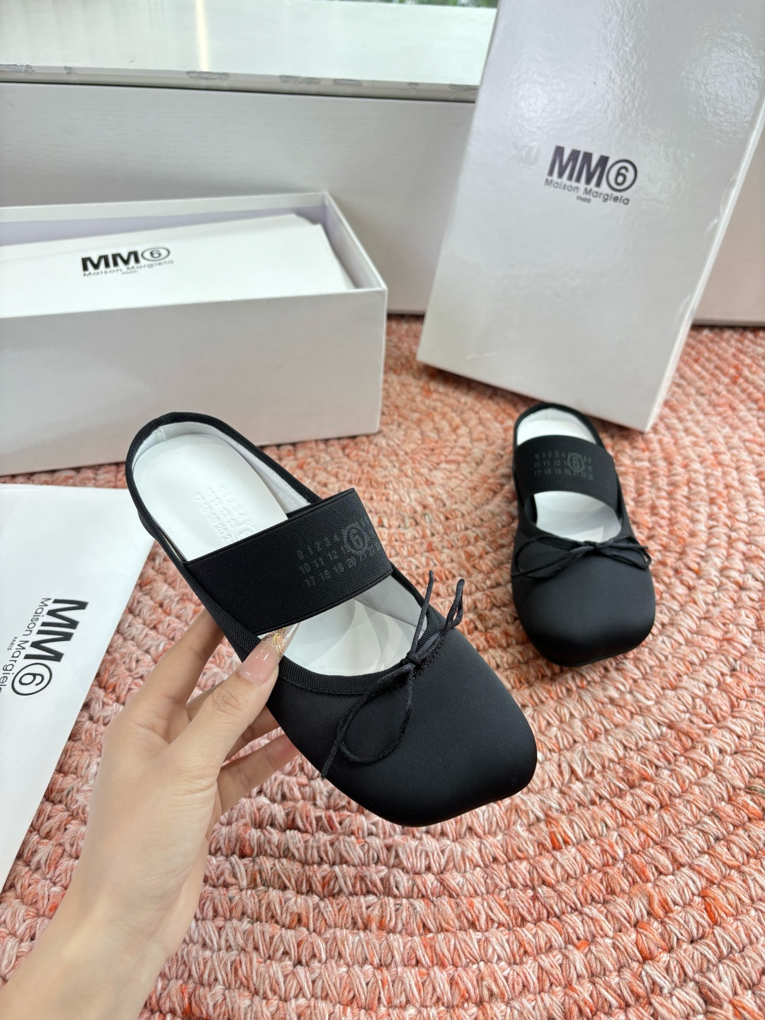 🌾G077代购级别2026Maison Margie*马吉拉•分趾粗跟平底复古玛丽珍娃娃头苹果头芭蕾舞指