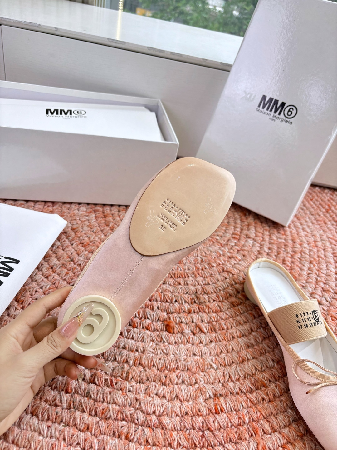 🌾G077代购级别2026Maison Margie*马吉拉•分趾粗跟平底复古玛丽珍娃娃头苹果头芭蕾舞指