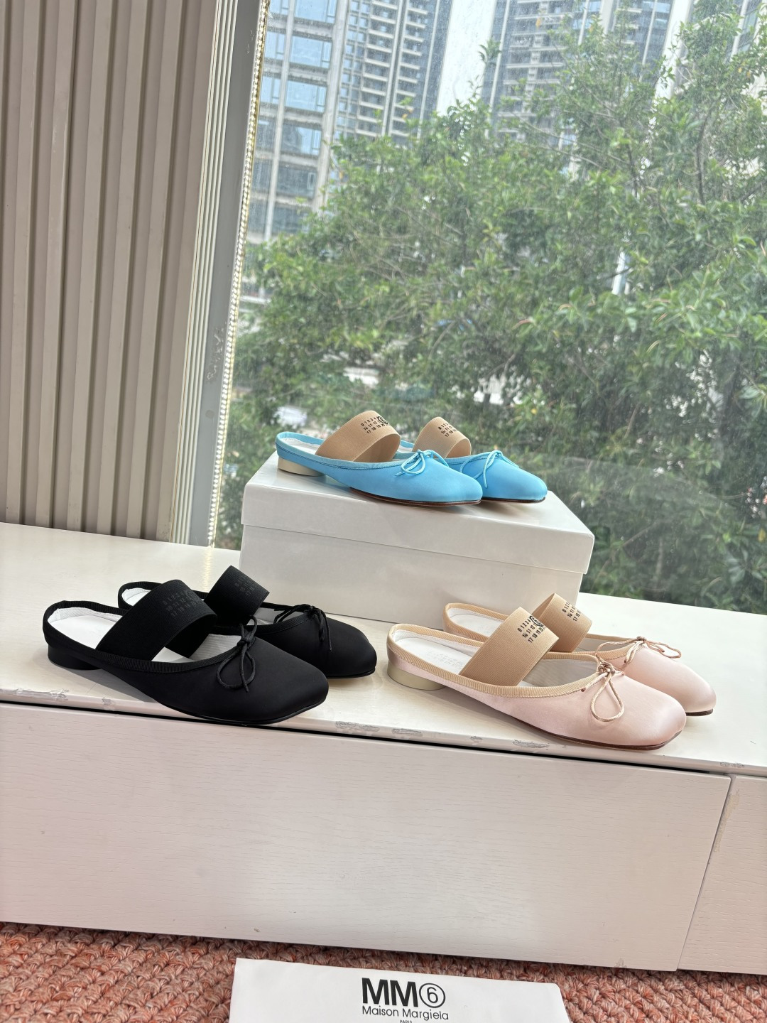 🌾G077代购级别2026Maison Margie*马吉拉•分趾粗跟平底复古玛丽珍娃娃头苹果头芭蕾舞指