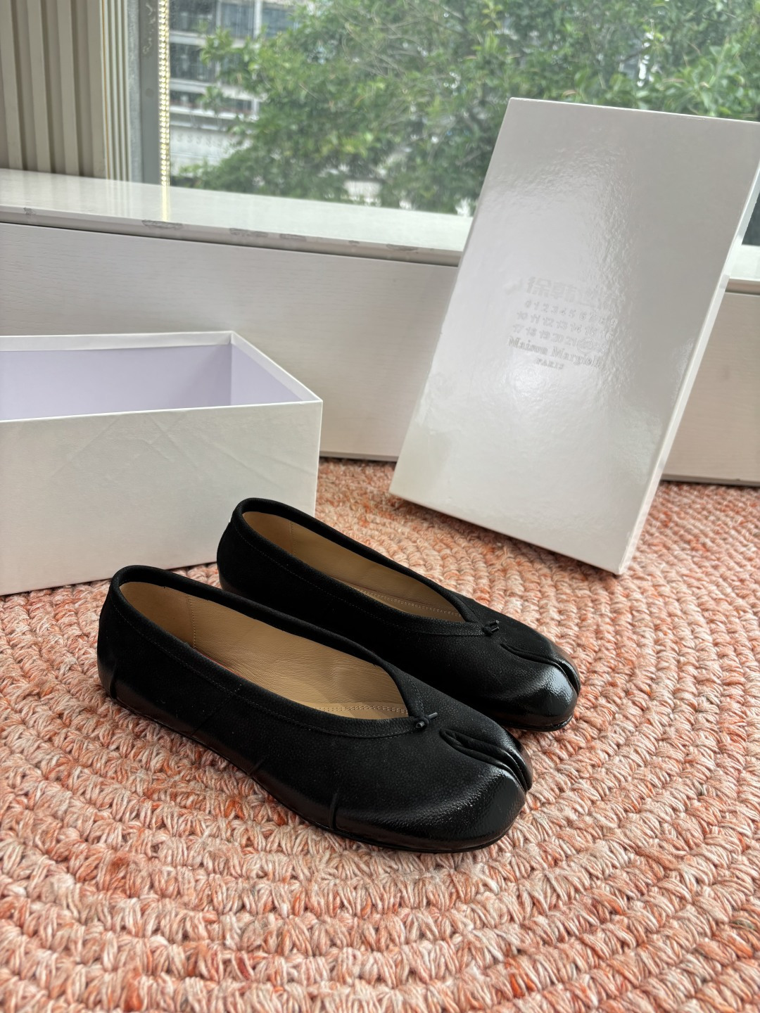 🌾G077代购级别2026 5Maison Margie马吉拉•分趾粗跟平底复古玛丽珍娃娃头苹果头芭蕾舞