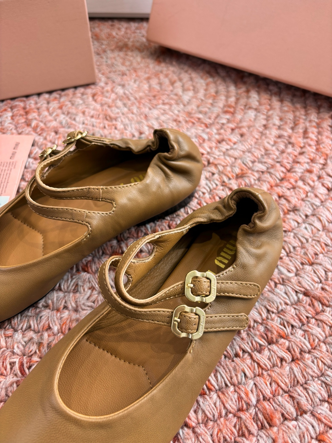 🌾G0286代购级独家上新Miu Miu2026真皮乐福鞋Zp开发 手工羊皮平底拖鞋秒杀市面版本Miu真