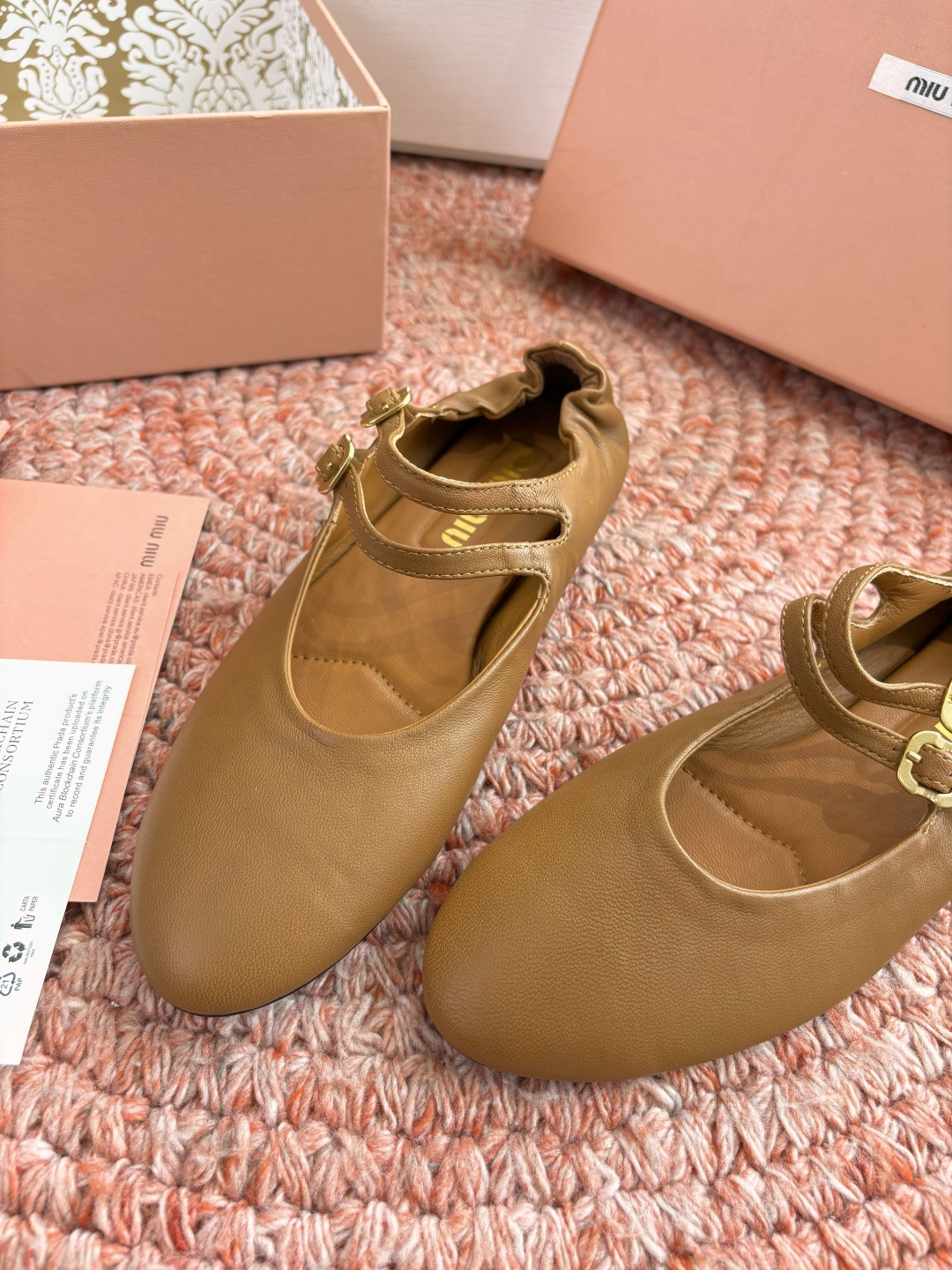 🌾G0286代购级独家上新Miu Miu2026真皮乐福鞋Zp开发 手工羊皮平底拖鞋秒杀市面版本Miu真