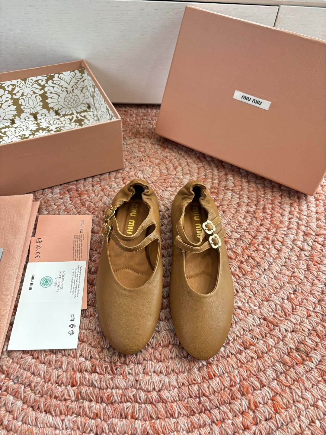 🌾G0286代购级独家上新Miu Miu2026真皮乐福鞋Zp开发 手工羊皮平底拖鞋秒杀市面版本Miu真