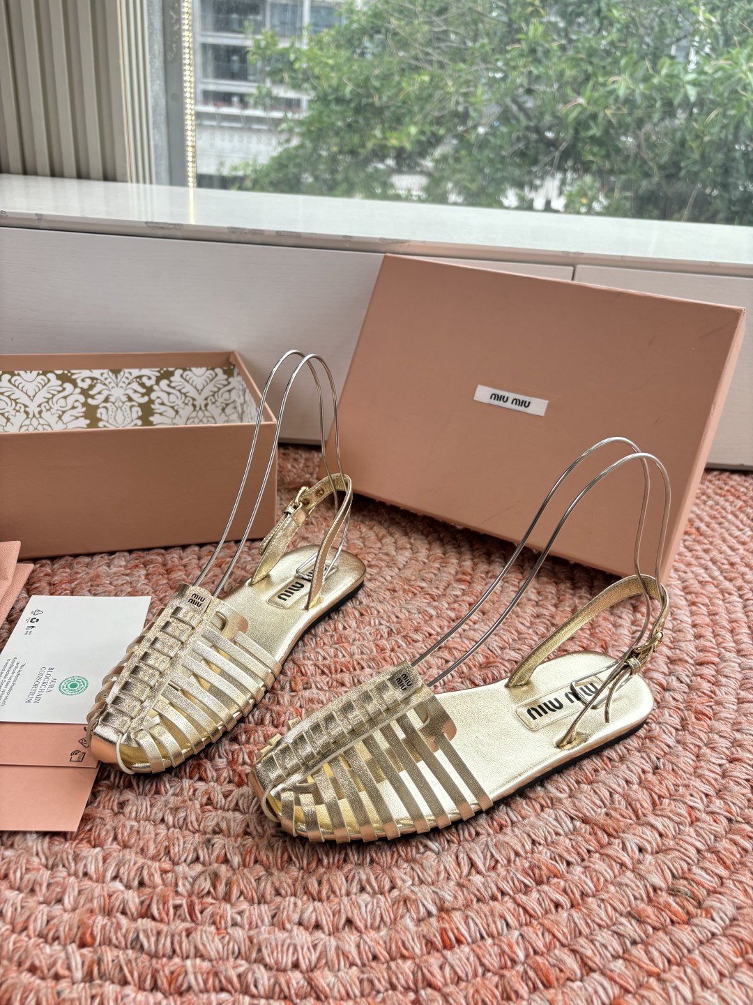 🌾G0286代购级独家上新Miu Miu2026牛皮半拖Zp开发 手工羊皮编织麻花菱格平底拖鞋秒杀市面版