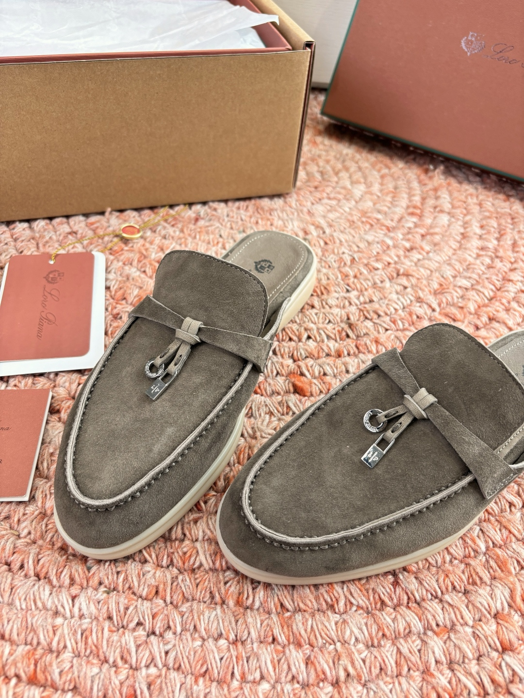 🌾G0286专柜原单品质所见即所得Loro Pian*经典爆款出品lp顶级版本 英伦流苏平底乐福鞋原来这