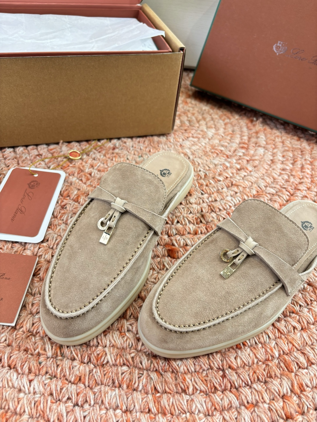 🌾G0286专柜原单品质所见即所得Loro Pian*经典爆款出品lp顶级版本 英伦流苏平底乐福鞋原来这