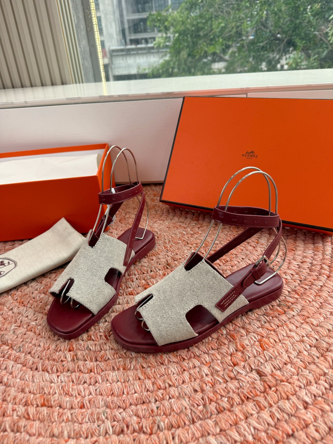 🌾G203高端品质H家 2026春夏新款 HERMES爱马仕H凉鞋一字平底真皮外穿凉鞋女扣平底金属银扣真