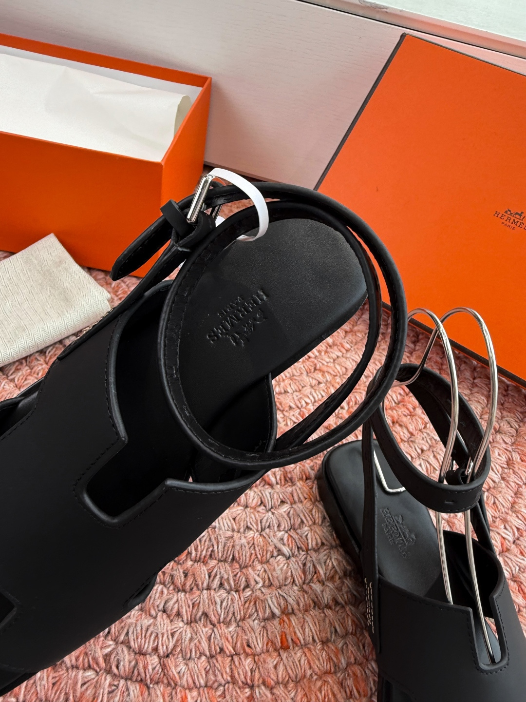 🌾G203高端品质H家 2026春夏新款 HERMES爱马仕H凉鞋一字平底真皮外穿凉鞋女扣平底金属银扣真