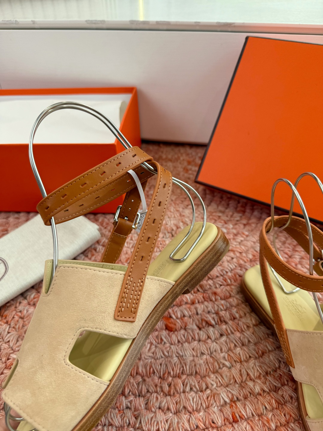 🌾G203高端品质H家 2026春夏新款 HERMES爱马仕H凉鞋一字平底真皮外穿凉鞋女扣平底金属银扣真