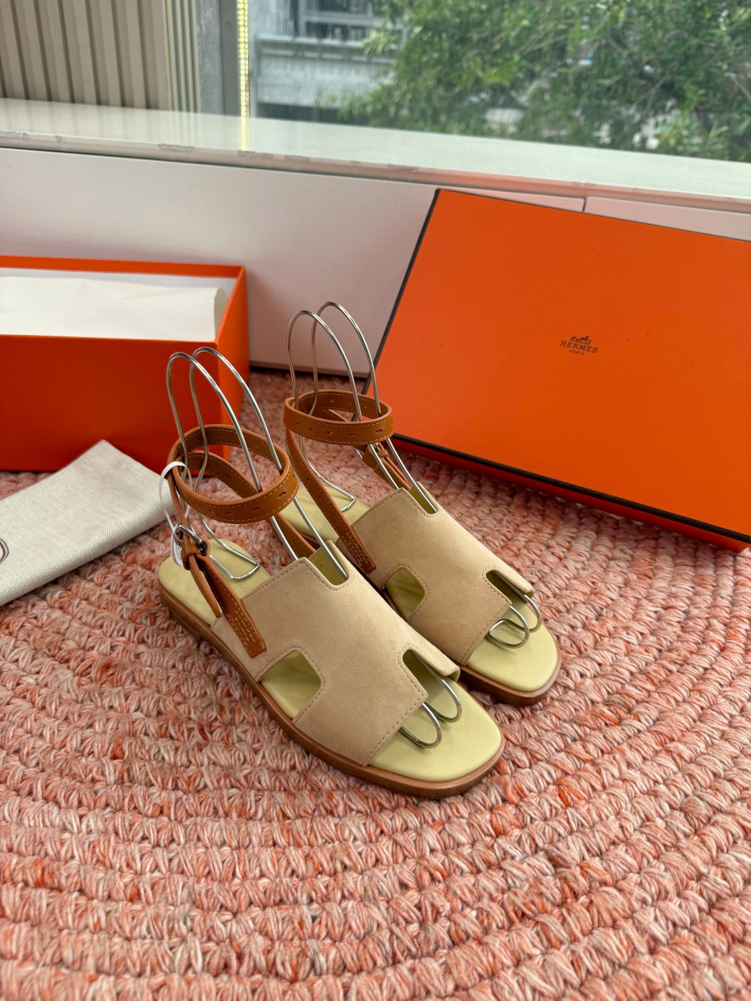 🌾G203高端品质H家 2026春夏新款 HERMES爱马仕H凉鞋一字平底真皮外穿凉鞋女扣平底金属银扣真